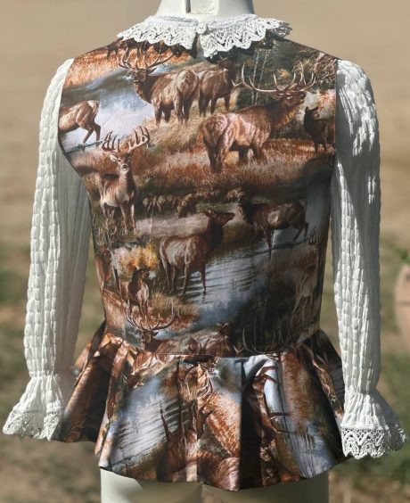 Chalequillo Niña Ciervos